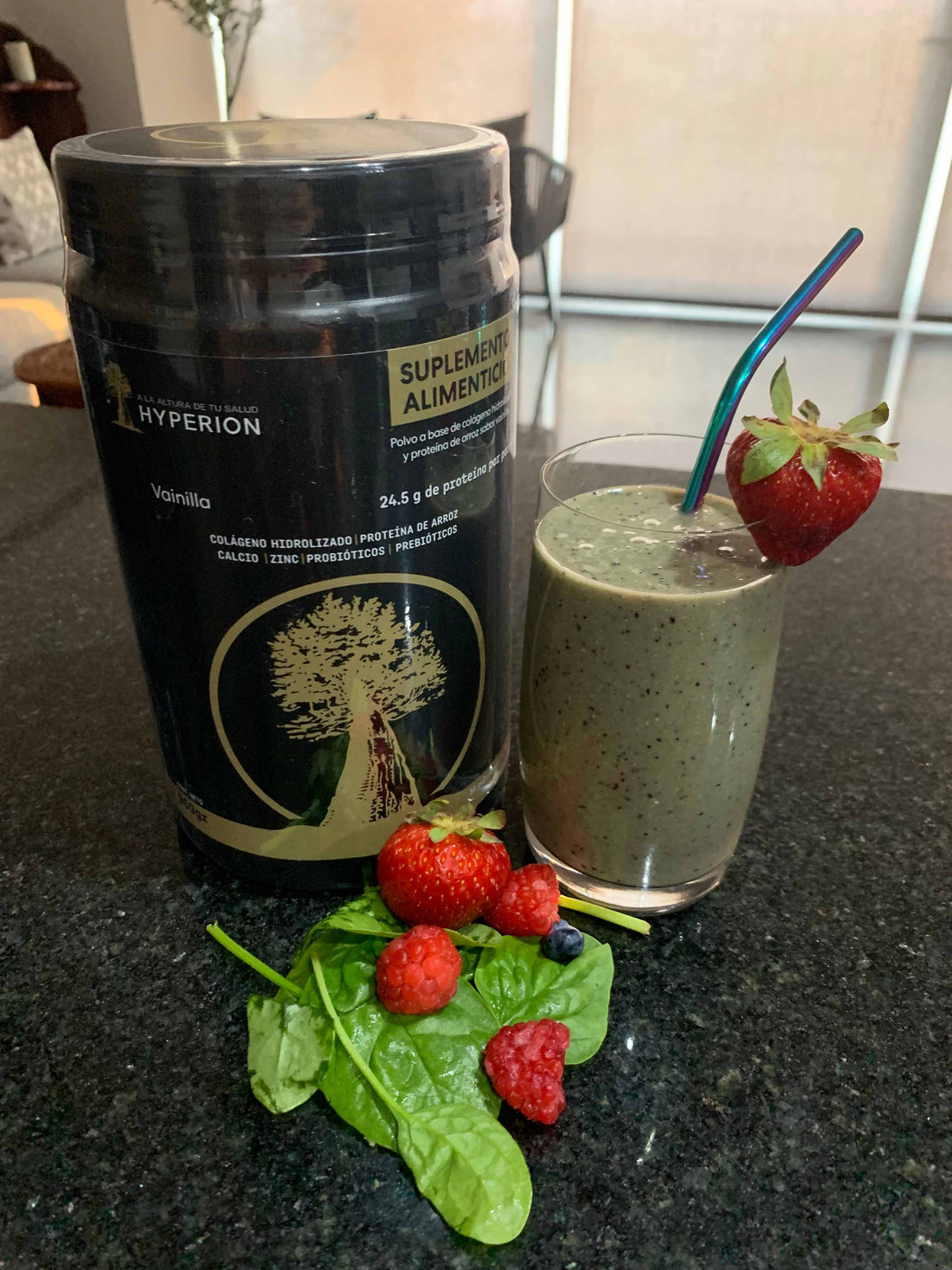 Smoothie de Berries con HYPERION